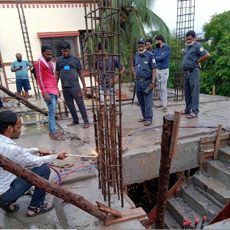 The Global Times | ऐरोलीत अनधिकृत बांधकामांवर कारवाई