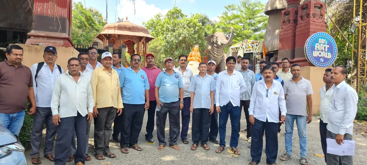 The Global Times | ६० वयाचे कारण देत अचानक कामावरून काढून टाकलं एनडीज्...