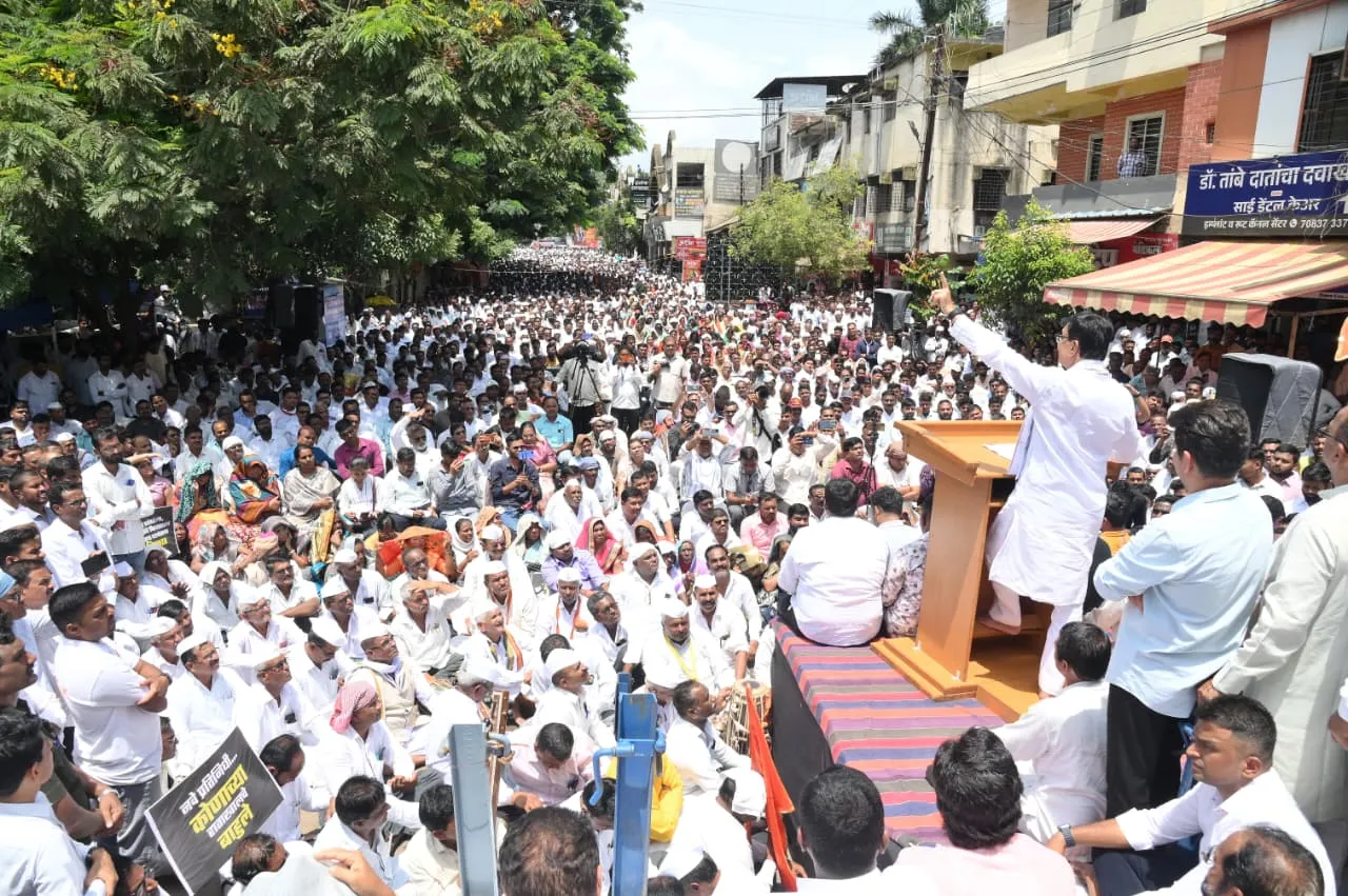 The Global Times | अशांतता निर्माण करणाऱ्या गावगुंडांचा बंदोबस्त करा...