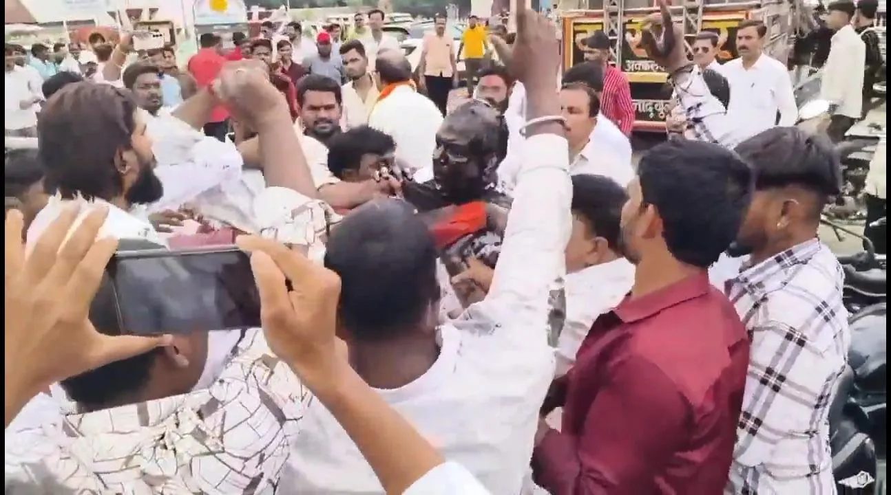 The Global Times | संभाजी ब्रिगेडचे संस्थापक प्रविण गायकवाड यांच्या...