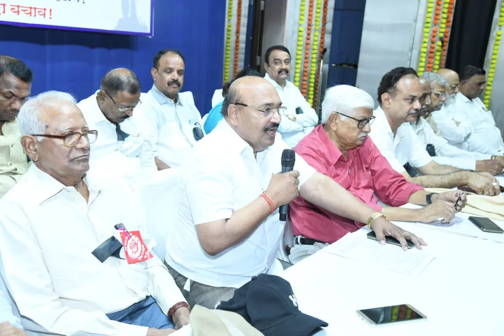 The Global Times | केंद्र सरकारच्या कामगार विरोधी धोरणावर आता  कामगार...