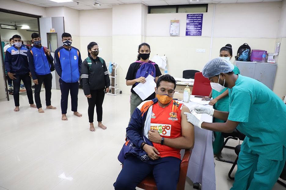 The Global Times | 56 क्रीडापटू, क्रीडा प्रशिक्षकांचे लसीकरण